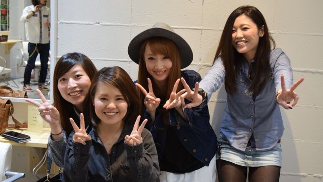 Aroot More アルートモア のアイリスト 店長の求人 リジョブ