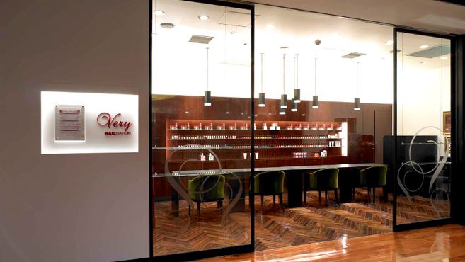 Very ヴェリー 六本木ヒルズ店のネイリスト 施術者の求人 東京都港区 リジョブ Very ヴェリー 六本木ヒルズ店のネイリスト 施術者の求人 東京都港区 リジョブ