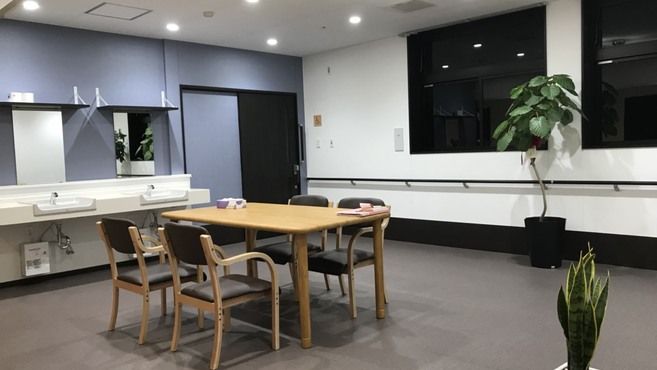 住宅型有料老人ホーム サンエイ西谷山の介護職 スタッフの求人 鹿児島県鹿児島市 リジョブ