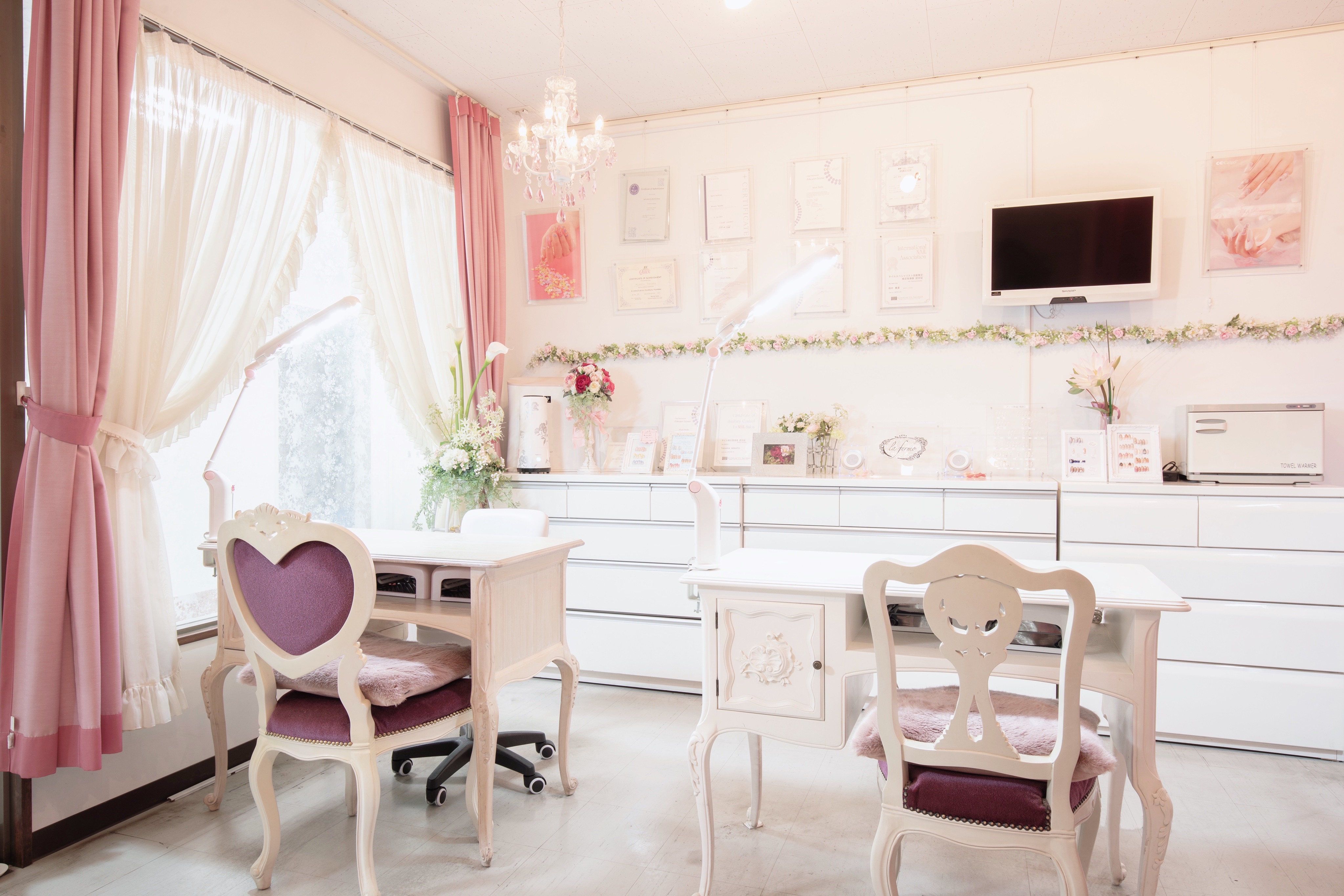 ネイルサロン スクール La Fermo 札幌駅前店 ラフェルモ のネイリスト 施術者の求人 北海道札幌市 リジョブ