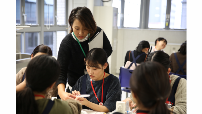 学校法人ロイヤル学園 大阪ベルェベルビューティ ブライダル専門学校のネイリスト スタッフの求人 大阪府大阪市 リジョブ