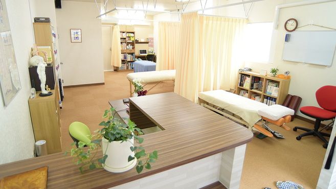 エジリカイロプラクティックさかえ鍼灸院の鍼灸師 スタッフの求人 大阪府池田市 リジョブ