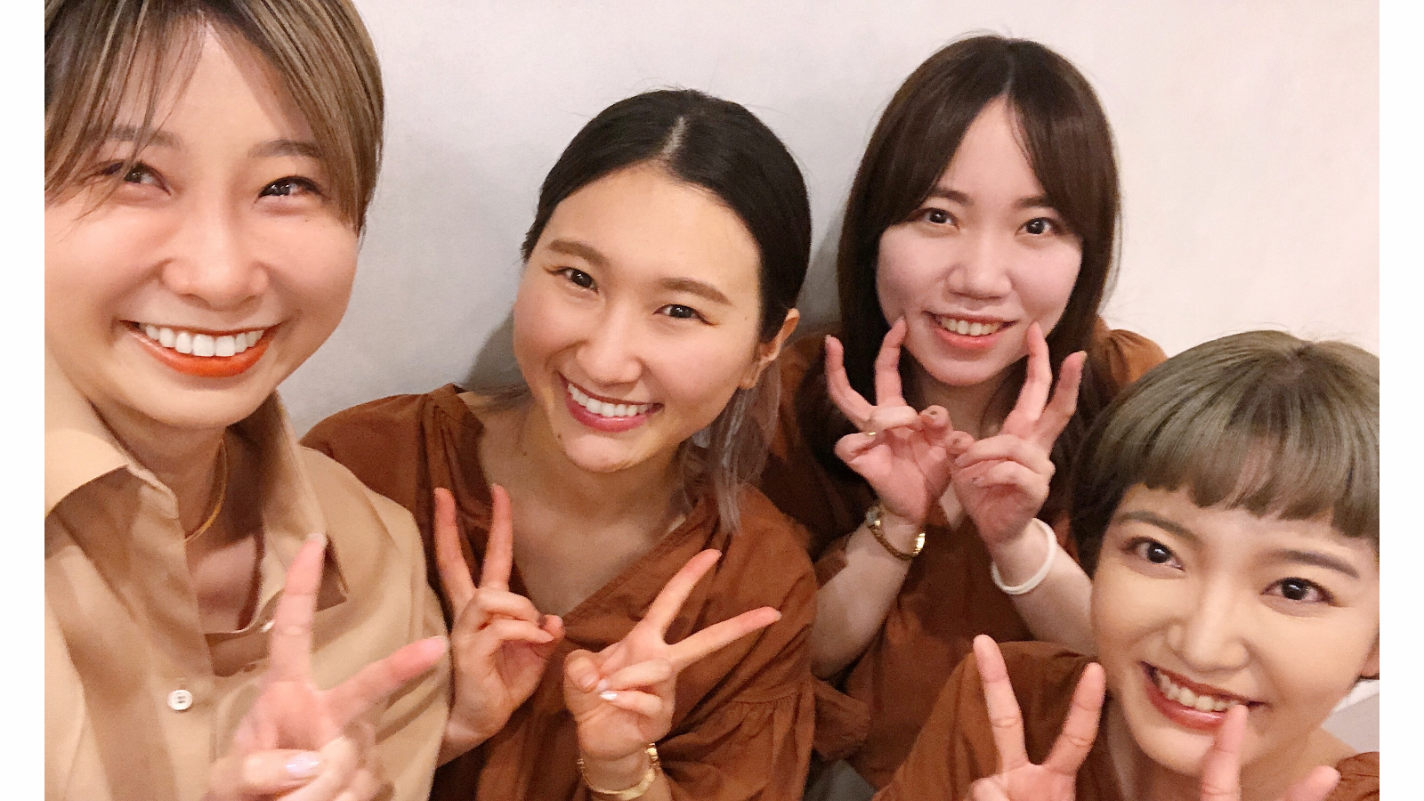 ニーナのアイリスト 施術者の求人 東京都渋谷区 リジョブ