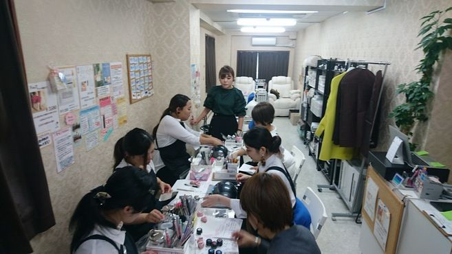 高円寺駅 東京都 ネイリスト ネイルサロンの求人 転職 募集 リジョブ