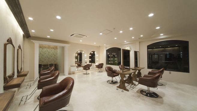 Spin Hair 亀岡店の美容師 スタッフの求人 京都府亀岡市 リジョブ