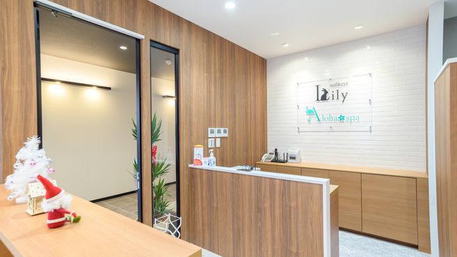 Nail Eye Lily Alohaspa 住道店のネイリスト 店長の求人 大阪府大東市 リジョブ