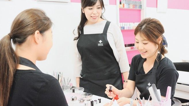 Dashing Diva ダッシングディバ トリエ京王調布店のネイリスト 店長の求人 東京都調布市 リジョブ
