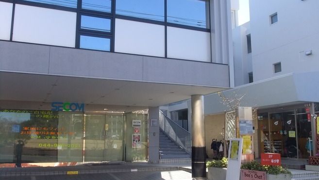 Eyelash Salon Frau 新百合ヶ丘店 新百合ヶ丘駅徒歩 8分 の求人 転職情報一覧 リジョブ