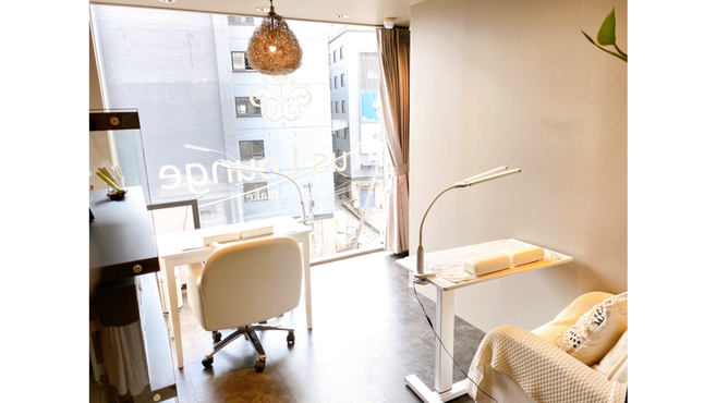 Plus Lounge Tokyo 明治神宮前 原宿 駅徒歩 7分 の求人 転職情報一覧 リジョブ