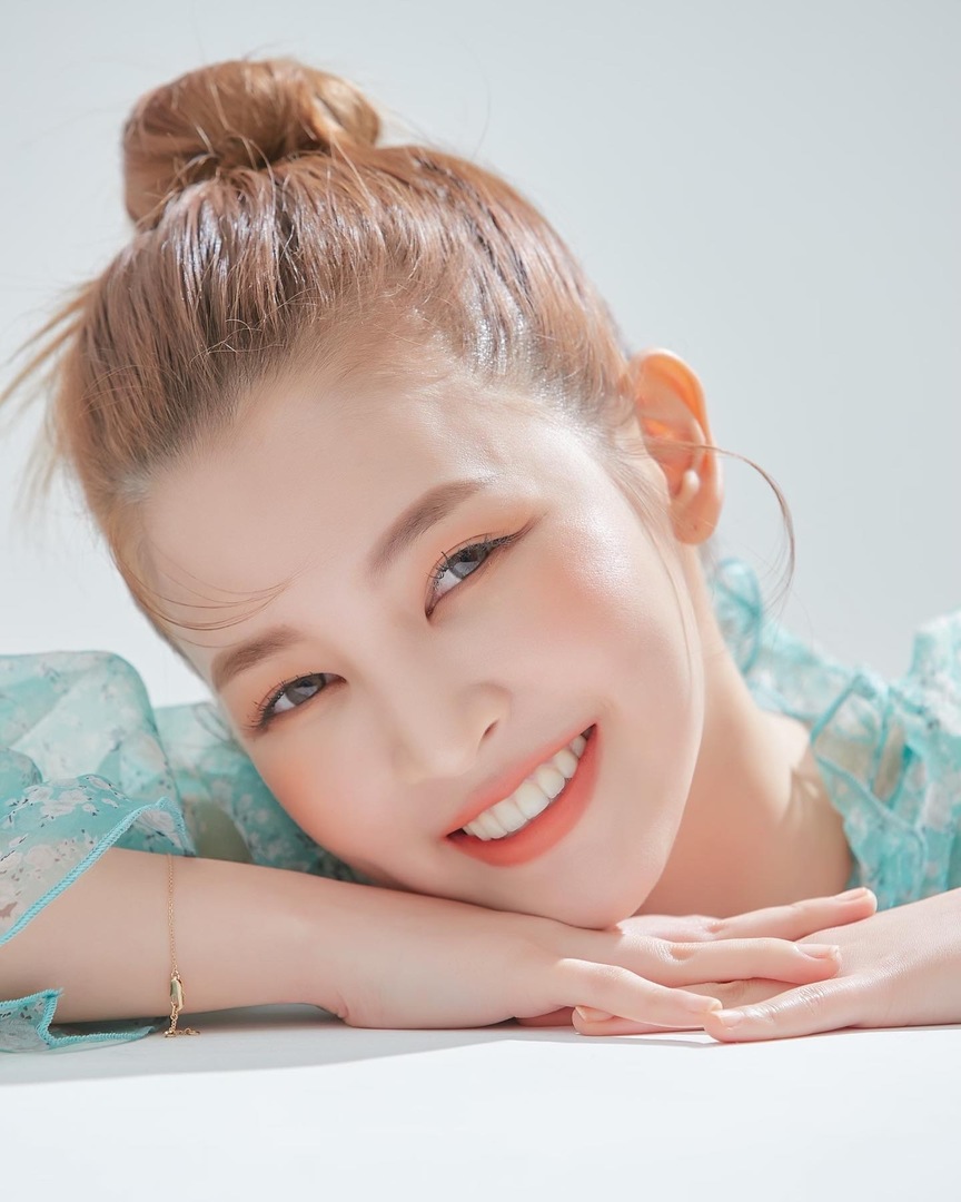 Thumb ed34954f daeb 4021 9829 5e7b35d4e9e5