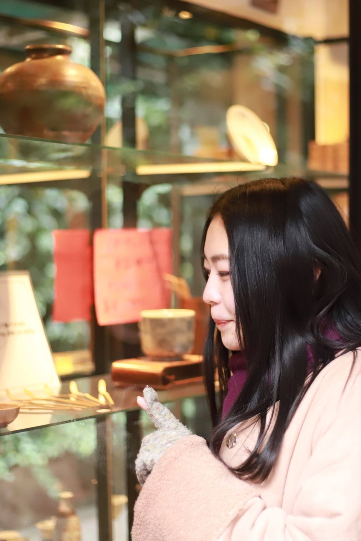 Thumb 8350b528 c152 4067 9bfb cf2815e688c9