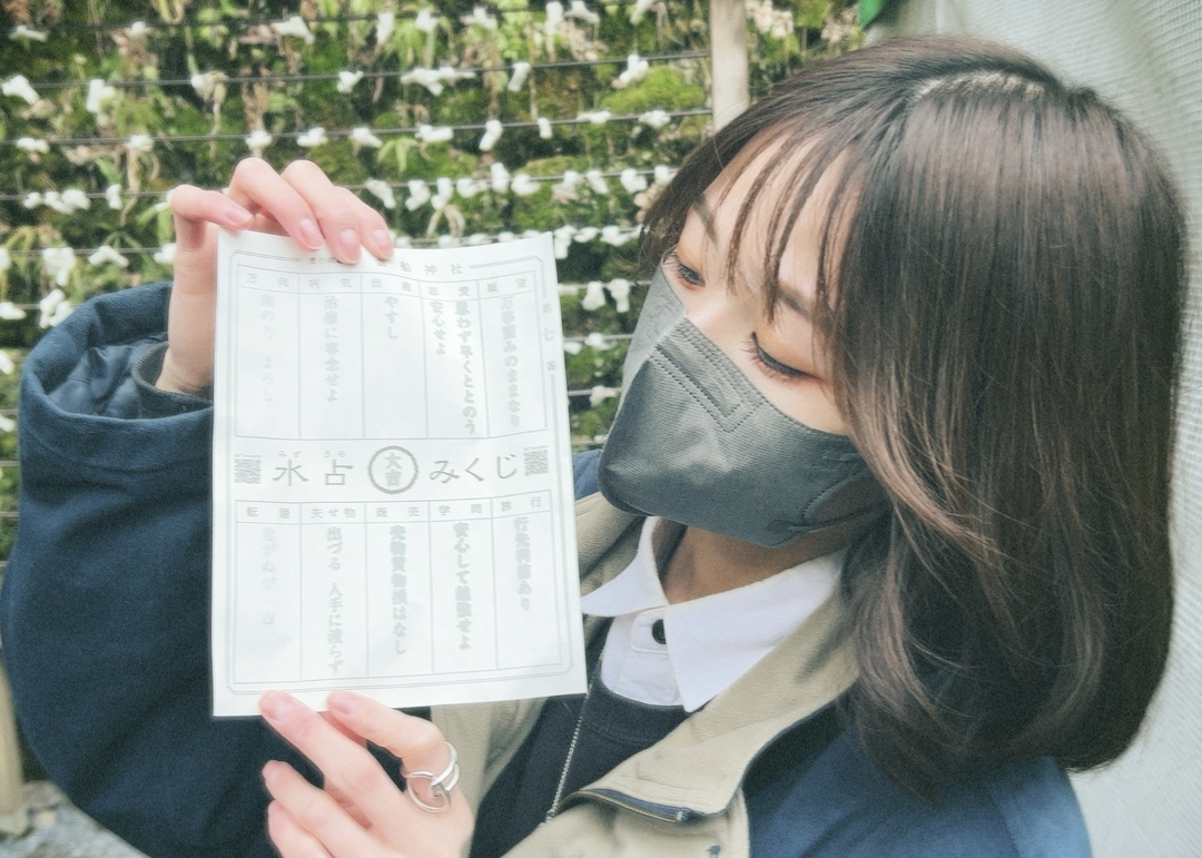 Thumb 0e8c3328 5bdd 49bf 83f8 1d304a1786a5