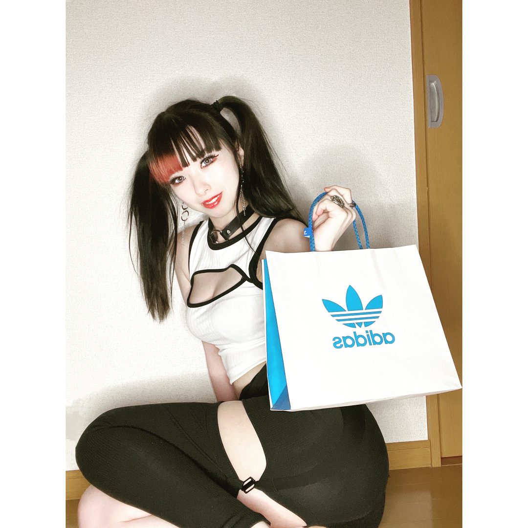 Thumb 18aaab72 8b6b 42d8 8ac6 8671359f4a30