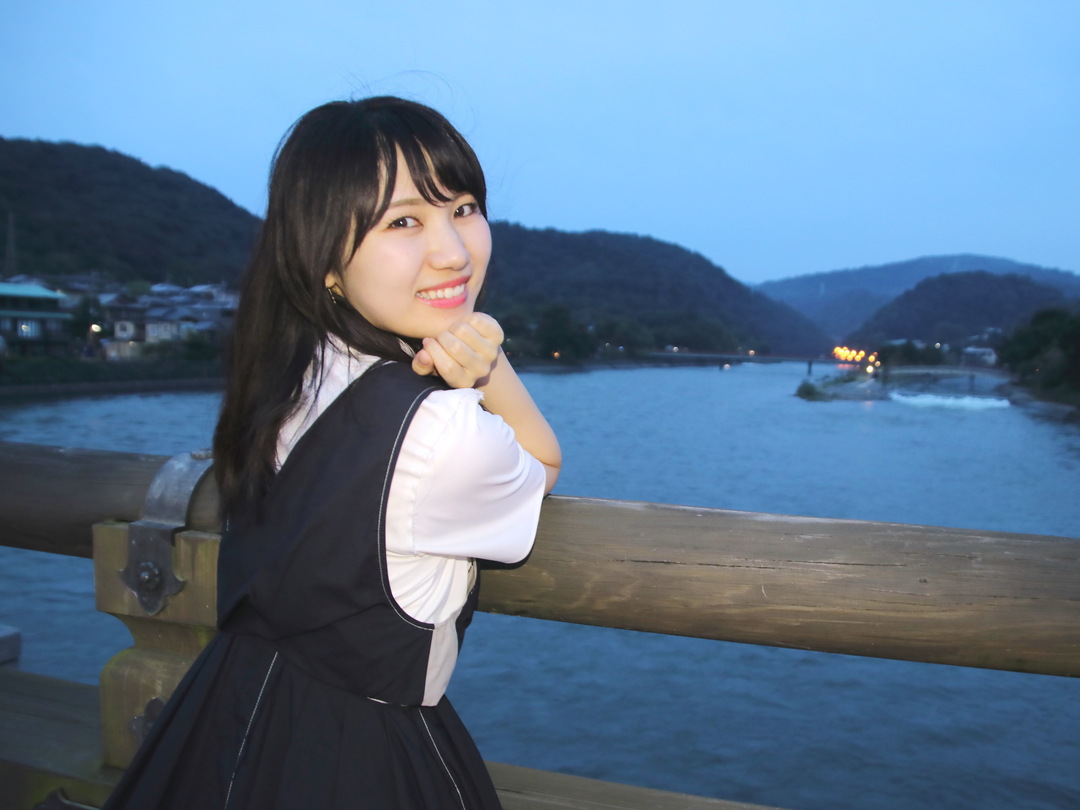 Thumb e925a316 9f83 4995 984a ac3f731912bb