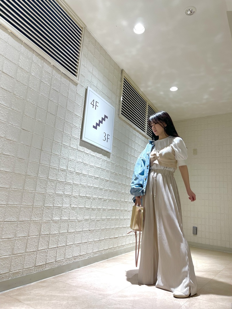 Thumb bced3242 b7e0 4d82 807c a3675bc7aa76