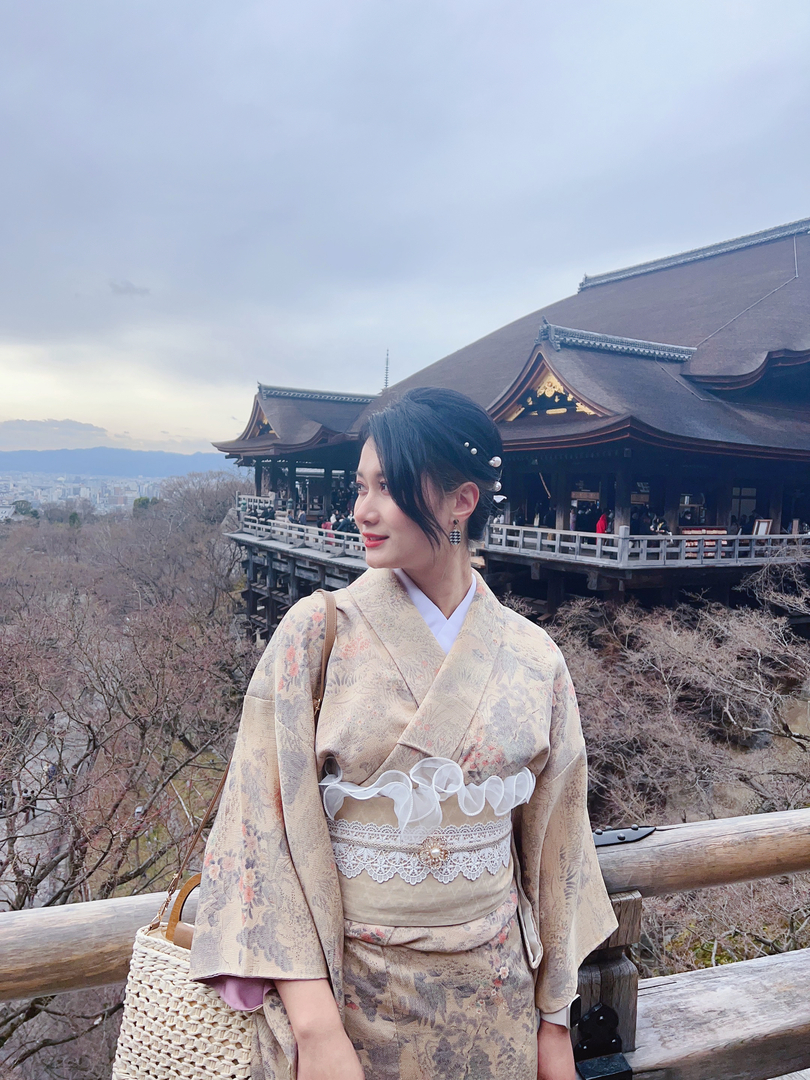 Thumb b3531721 f85c 44c0 a646 b62a1e3d90ab