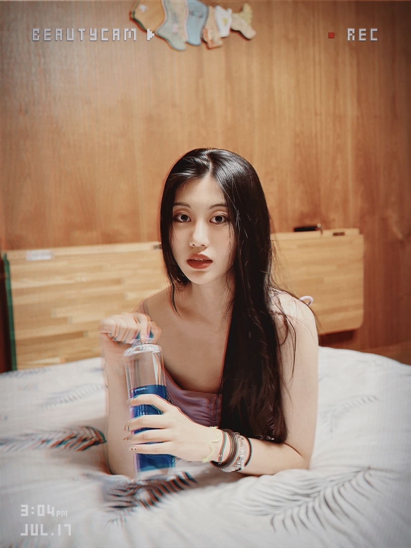 Thumb 12e5e3a5 d73b 4744 9c49 cc6bd3e5dd93