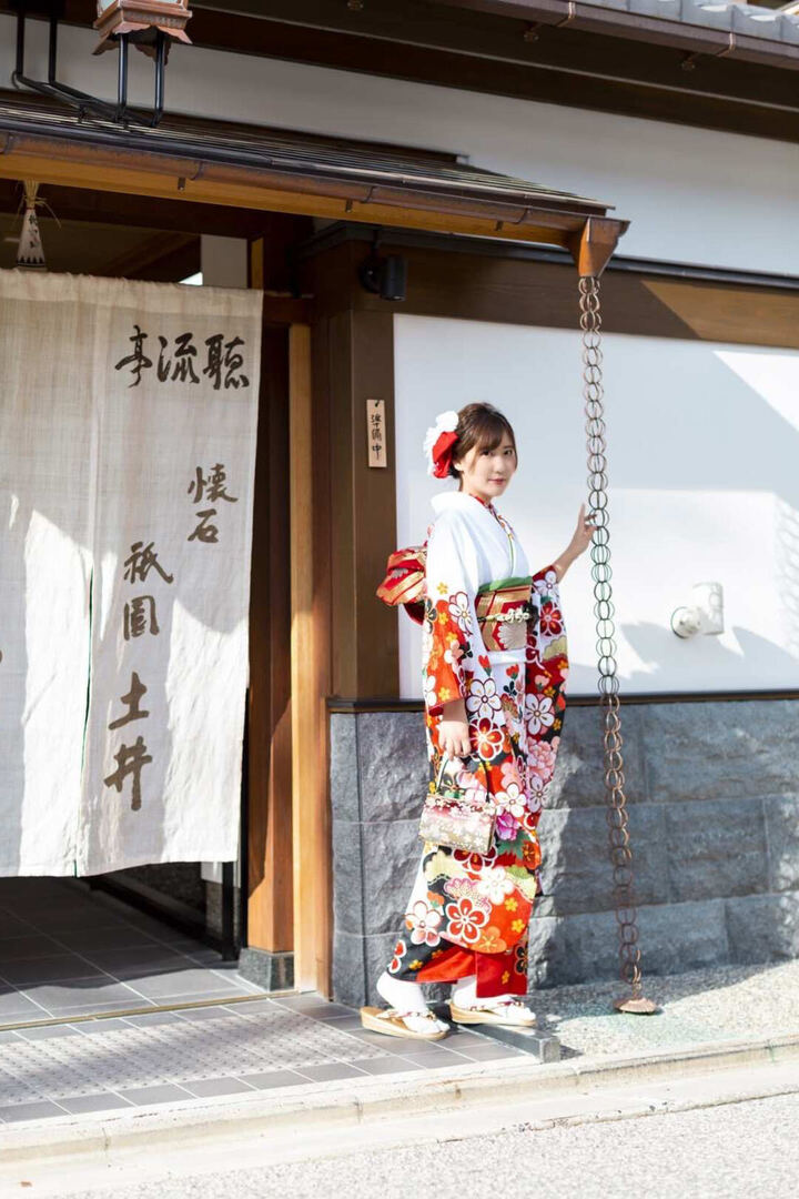 Thumb 5cacd93a b900 4899 aecd 5bfa8c83ad89