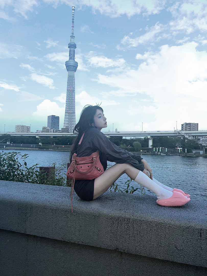 Thumb db549869 9e58 41f4 8b4b ff80f4a7d572