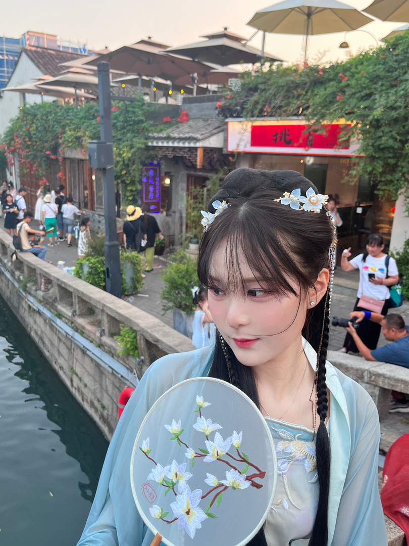 Thumb 33813604 c790 48aa afb1 e088c511af8d