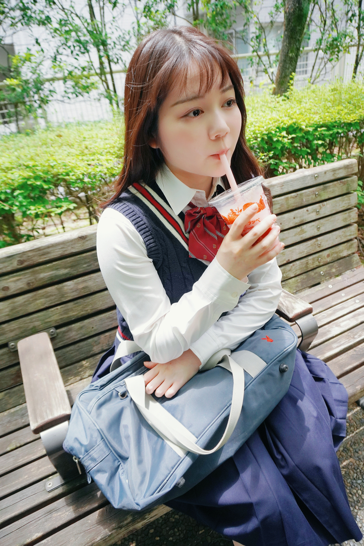 Thumb 13b5b29c fdcd 4bf8 9ca6 ff9b39080b54