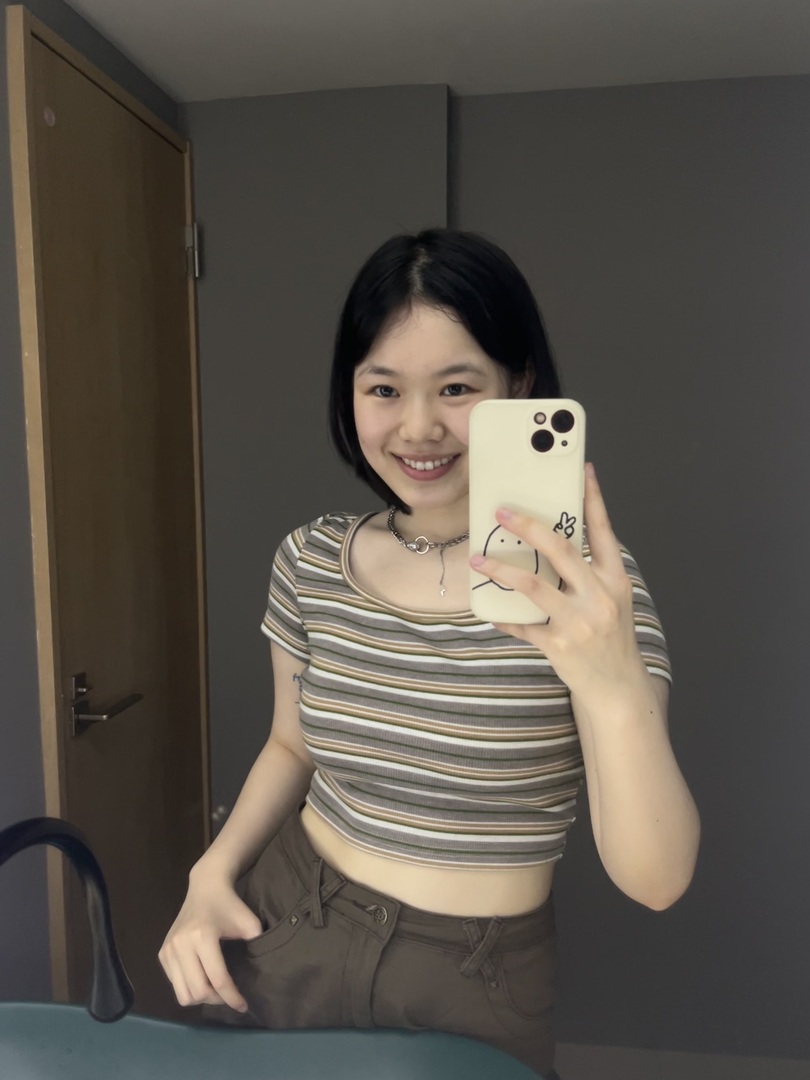 Thumb 63658086 3714 453d a90b aa0cab423313