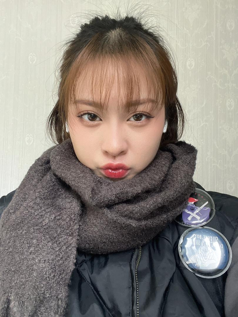 Thumb 985f4448 ce3f 4c10 af1b 2c92bd1b6b89