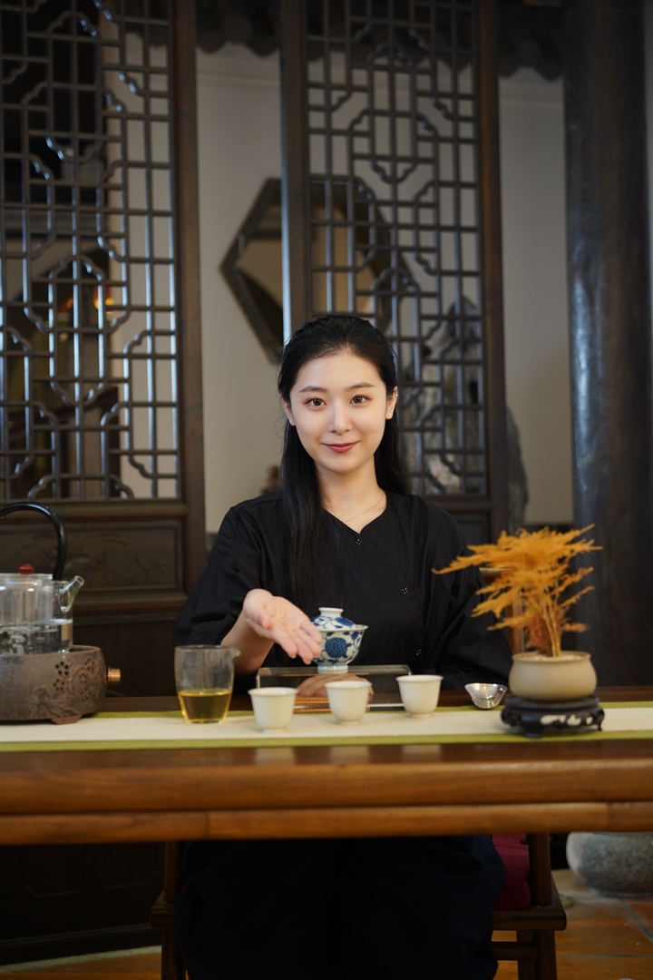 Thumb 84637352 048c 4f91 9246 0437a5ce93de