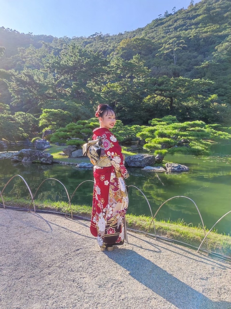 Thumb 40235370 72be 4658 9b4d b53f1d2fdbdc