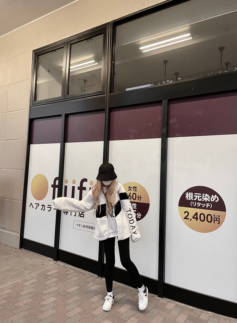 Thumb 44688384 823d 4ac4 8c2e e8aeca266498