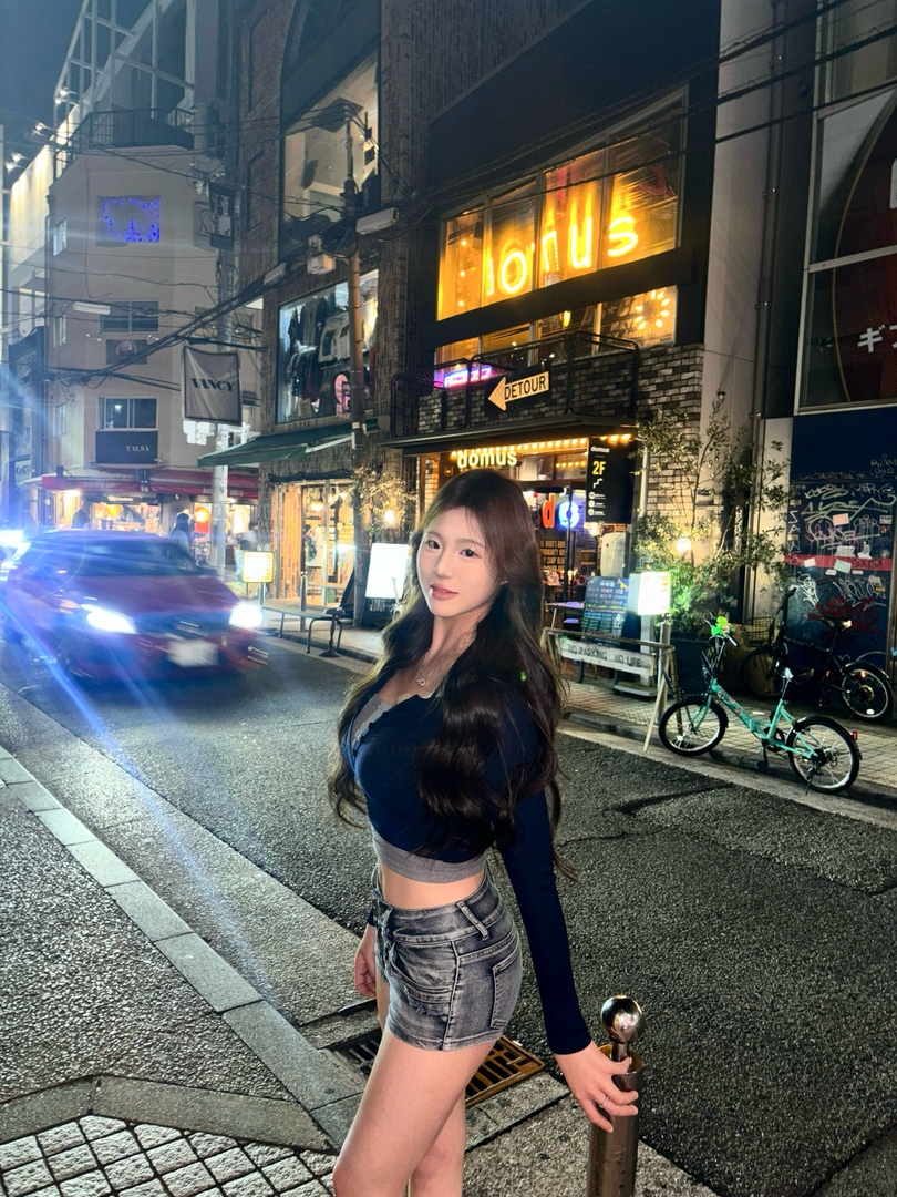 Thumb 256eed2d e9b1 4479 85d3 e682b08bc1b7