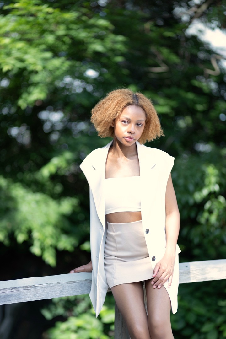 Thumb 256809b5 b9c8 49ca b330 8be6e7b04707