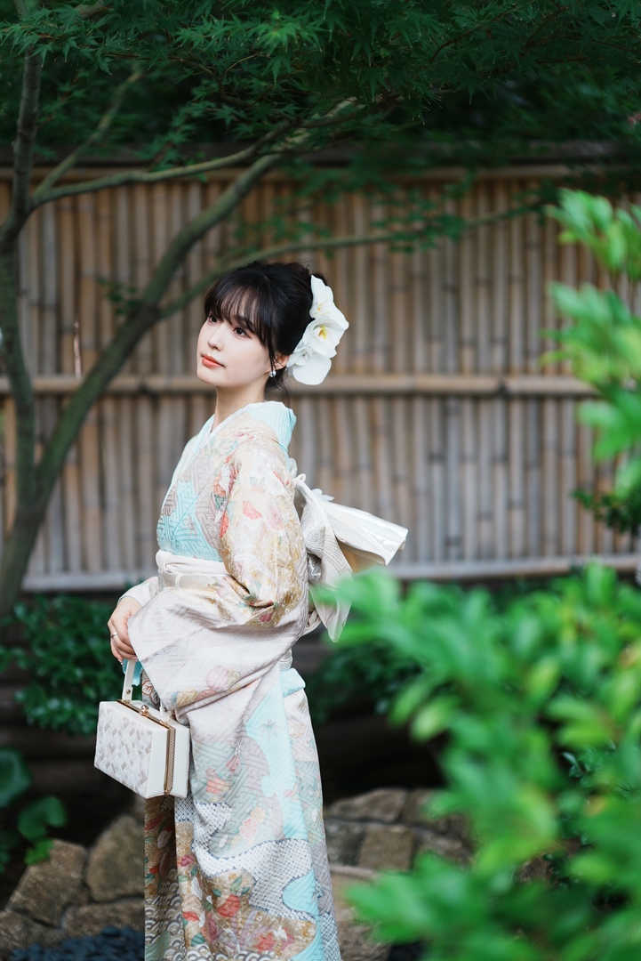 Thumb e6e8a27f bcbf 4820 83a7 d8b6d6b67198