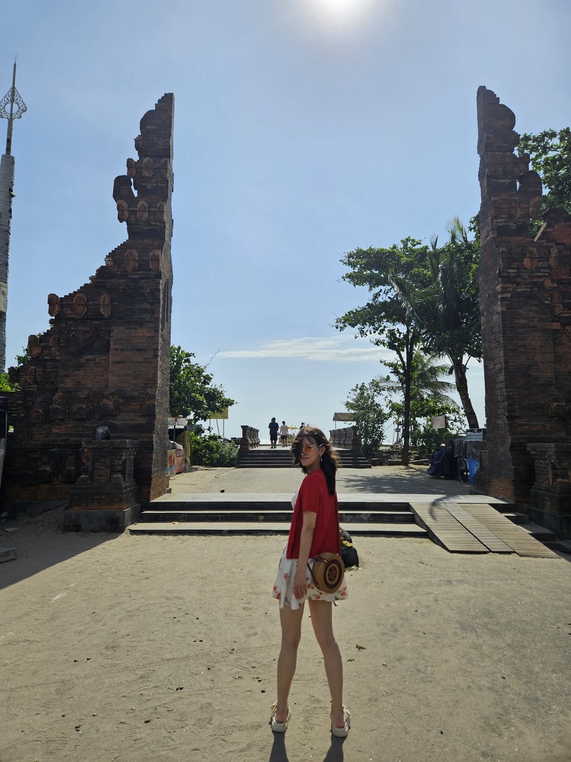 Thumb 70a6bf8c 9454 441e 8f85 94398e834d97