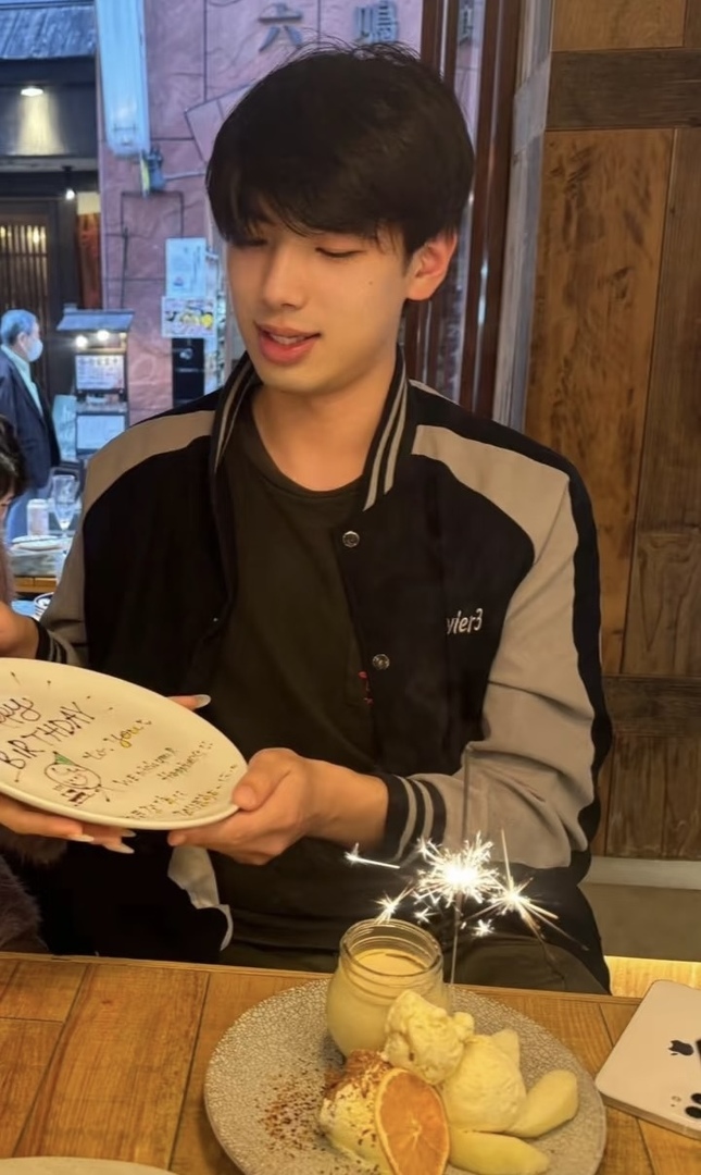 Thumb 932ed96d 20a0 45a3 93fa bb1be32cfb47