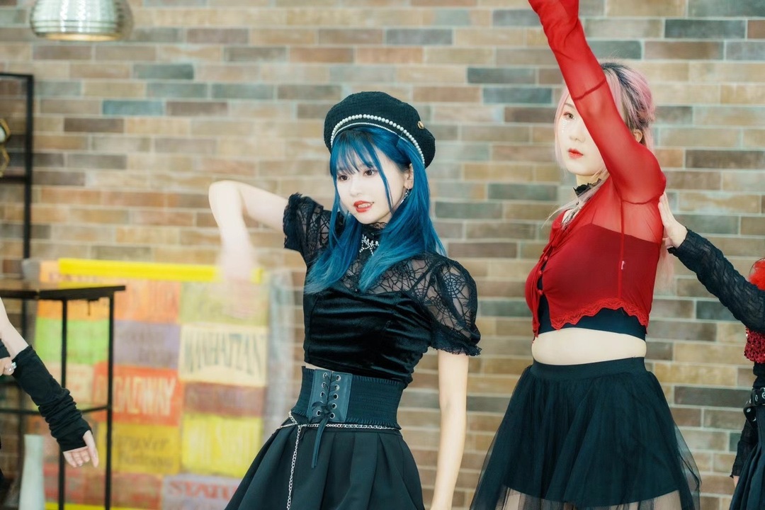 Thumb ad128506 6d9a 479b b468 ca5723fe4d98