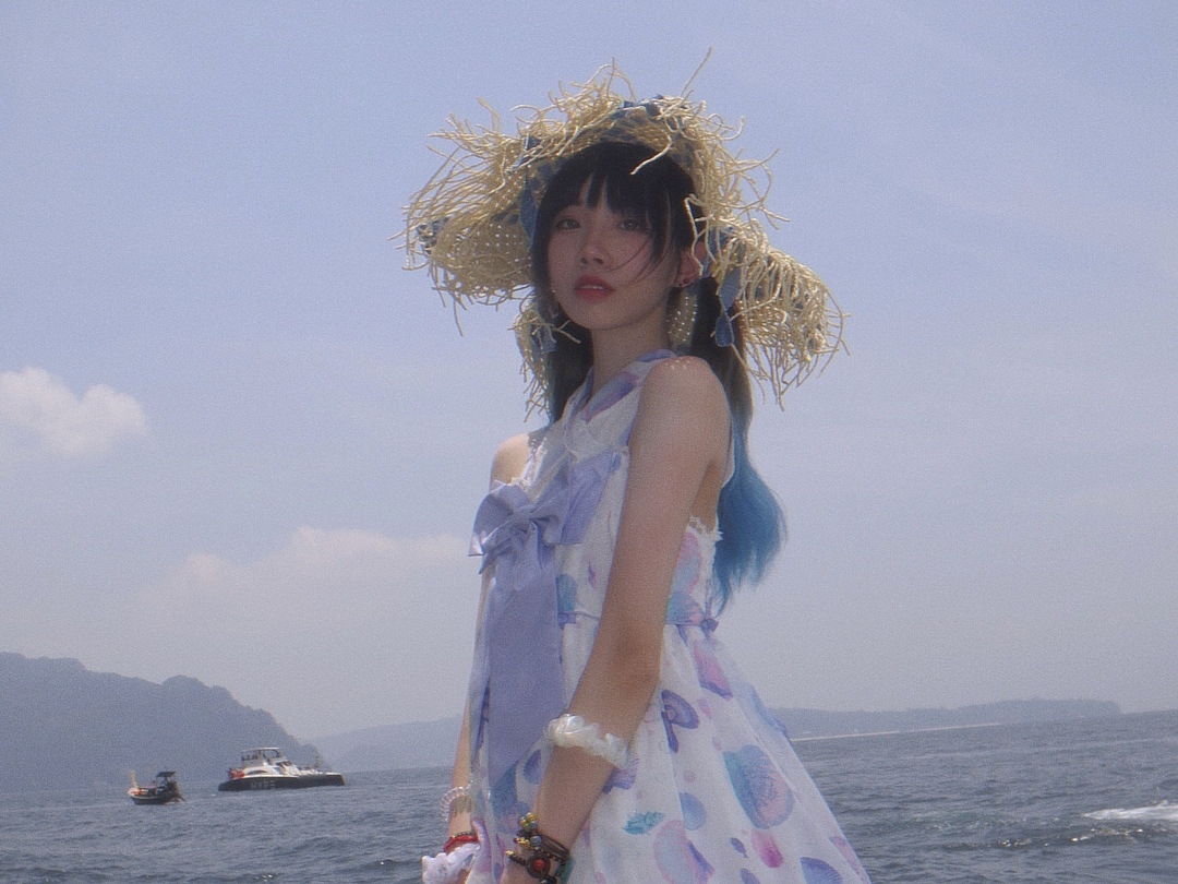 Thumb b1510380 08e2 4f54 b888 647e6fe064af