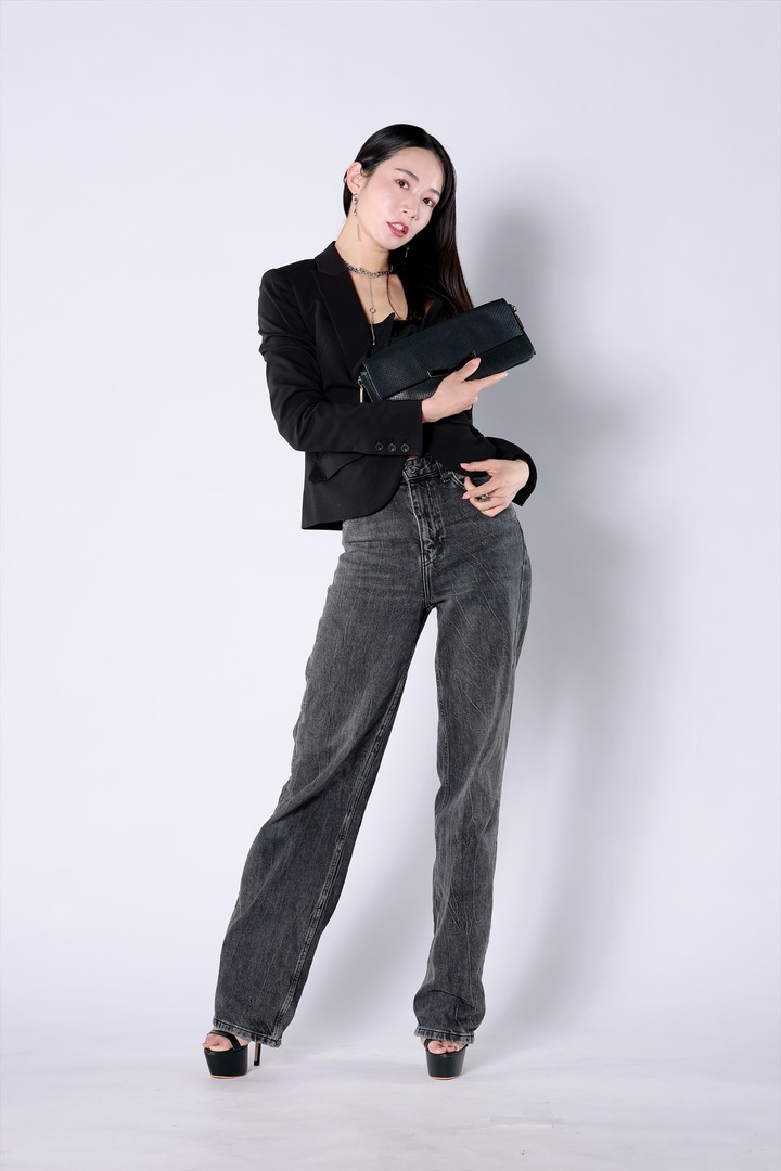 Thumb a8b4af43 aebe 46e1 998f c3e9ee6d4274