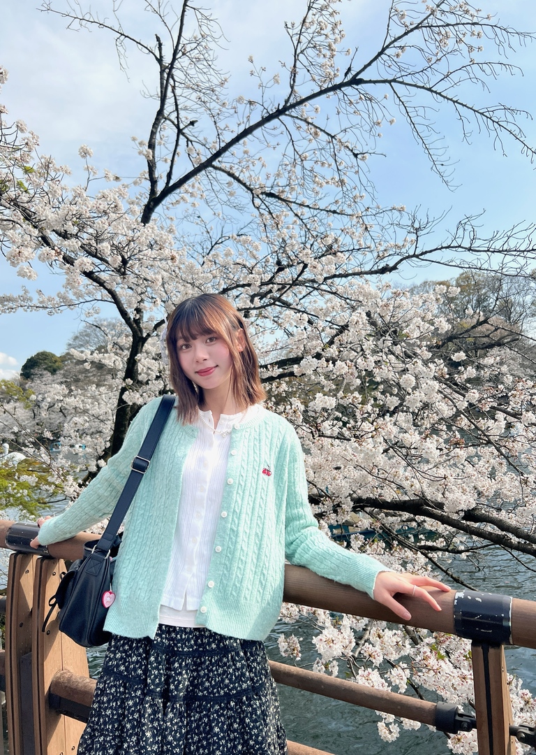 Thumb e6a33ed9 40b1 4c2e bfd8 064ecb06ccee