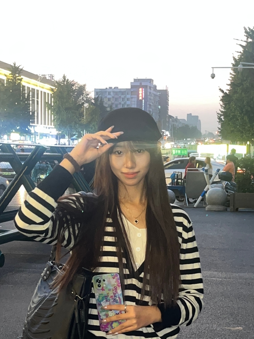 Thumb 9ffe9cdd e5fd 428d b081 a37afb90e641