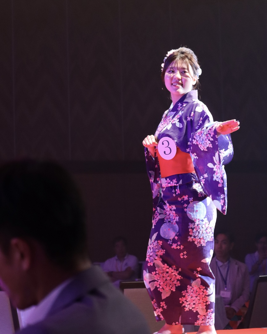 Thumb 0918b599 c00f 4796 a1e2 568d6283e293