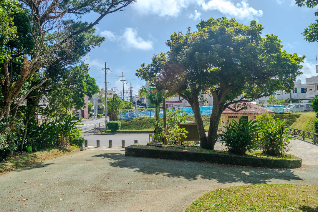 Thumb 16937983 700e 4ee9 983b 75d12bd083a9