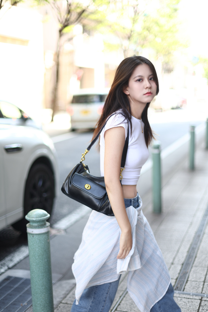 Thumb 83b7a8e9 1660 40f6 8575 bb1a6fbe9dcb