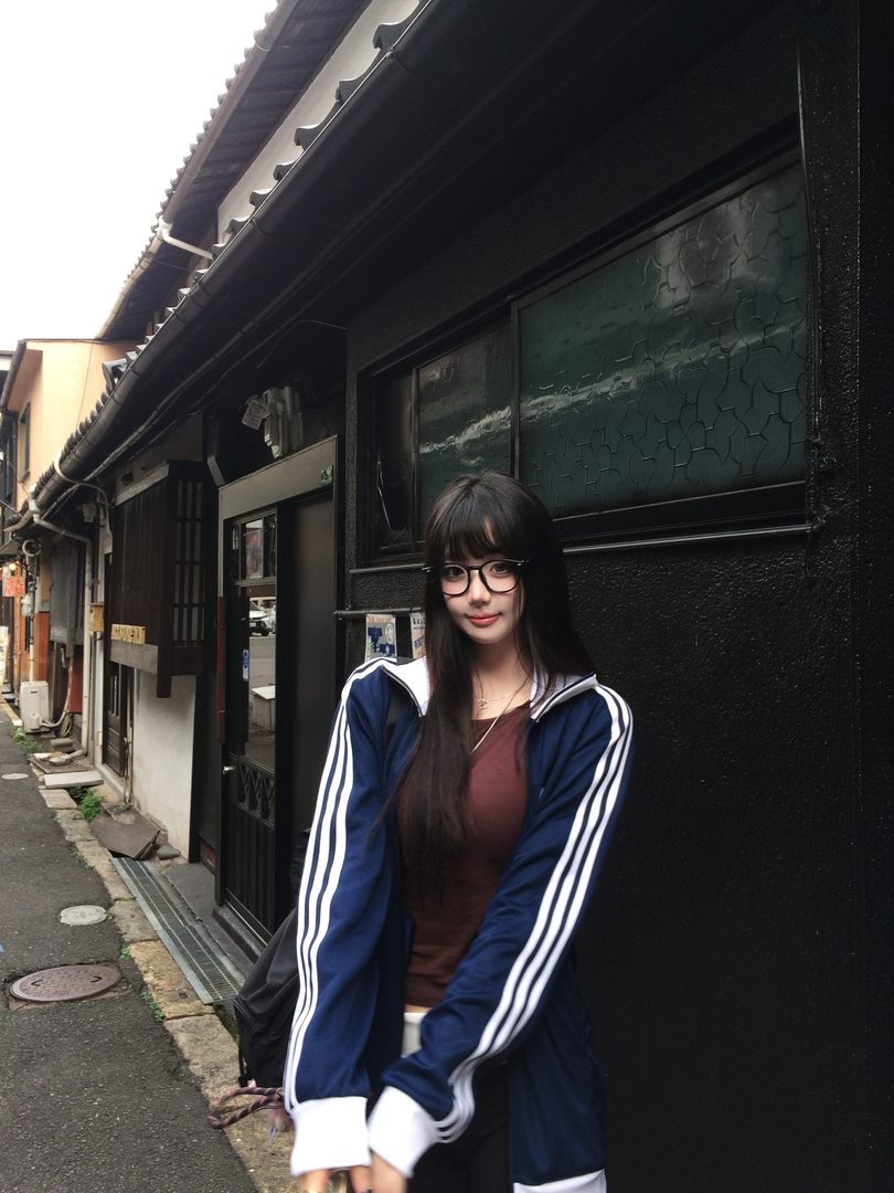 Thumb 2053f856 0fe2 464a b7d7 9ed00067f2f8