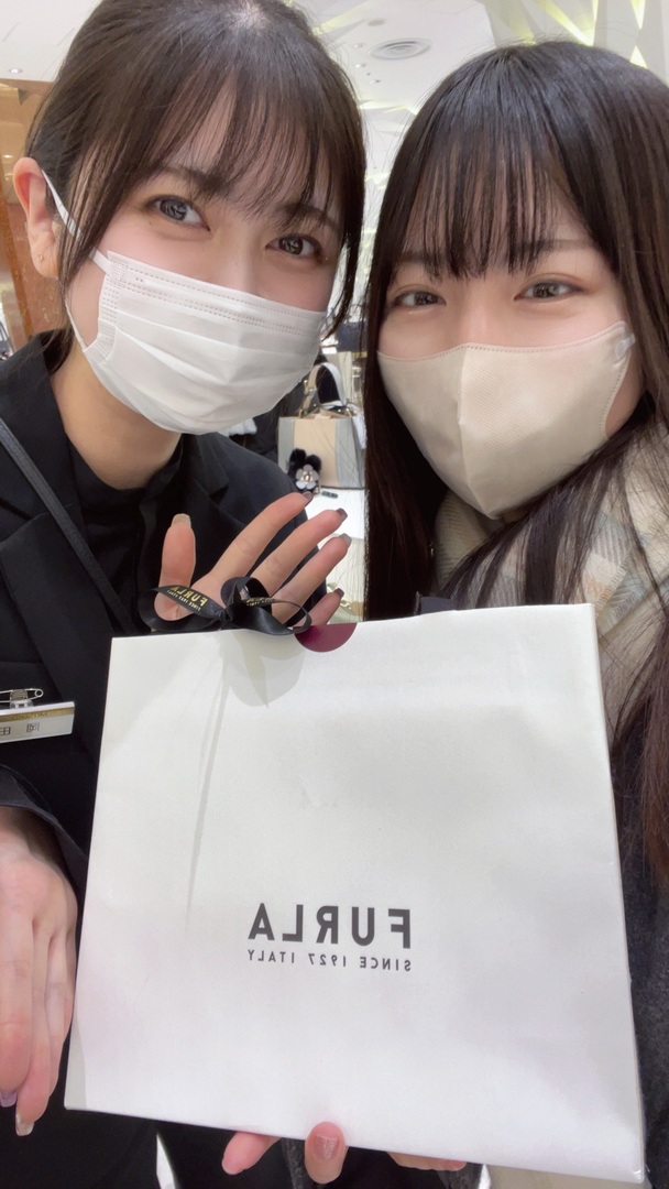 Thumb a38289cc dda0 40d4 b70d d2e650d1de40