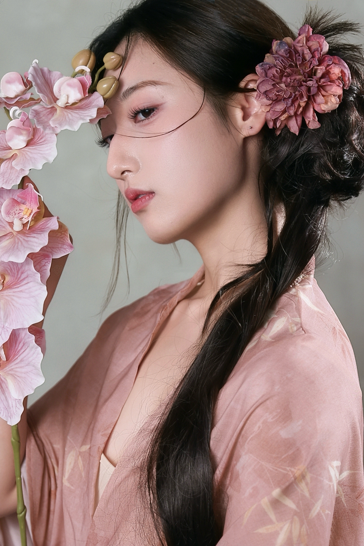 Thumb 36215794 873b 439b bbd6 ebe4425c1a21