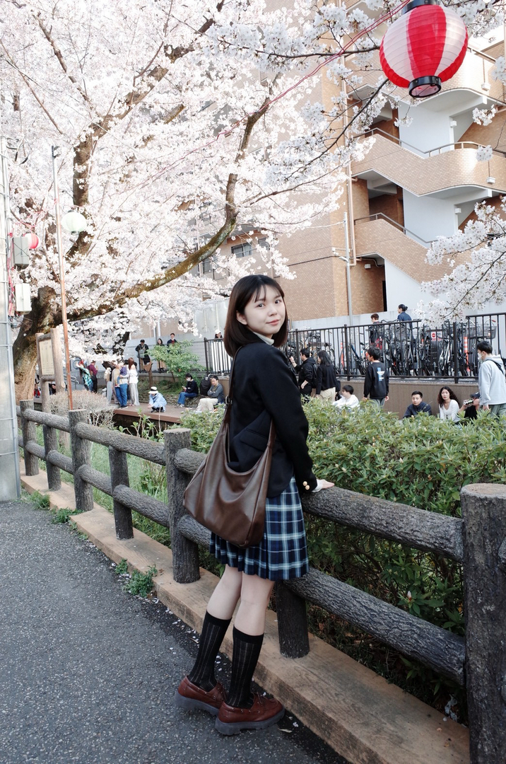 Thumb e999a15b f7af 42e1 90d0 4f0452d5b210