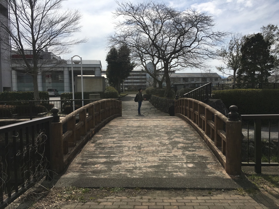 Thumb 4d4d6754 6670 4b45 93b6 52be806ecc9a