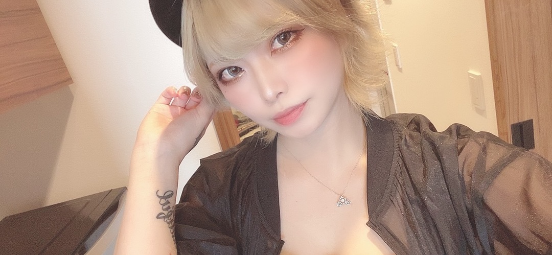 Thumb c82278bc 18db 42e4 a78f bcf0dde51a3a