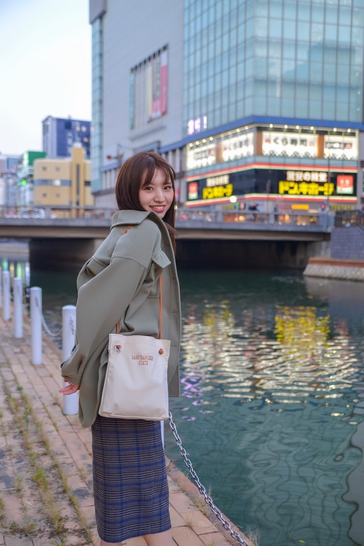 Thumb 4a008b51 abe5 43bd bda5 c58214227ee8